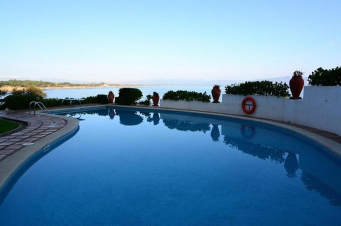 Punta Romana C303 L' Escala Bagian luar foto